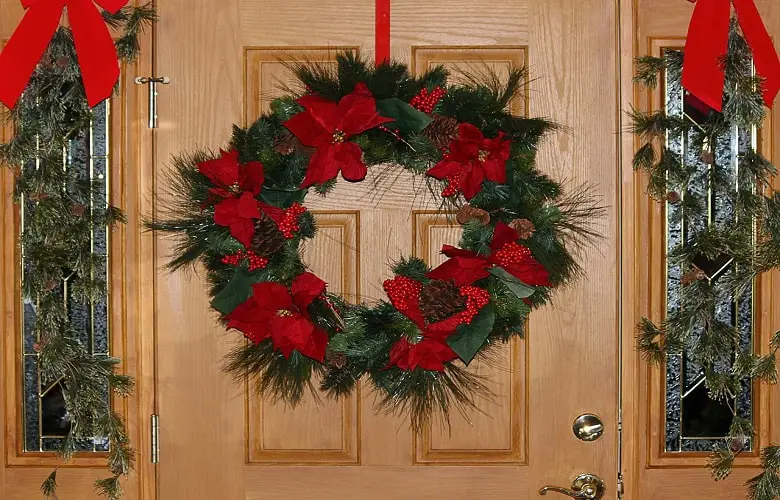 how to hang a wreath on a fiberglass door